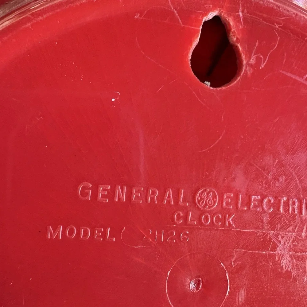 Vintage 1950's General Electric GE Wall Clock Faded Model 2H26 THE GOURMET